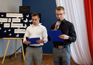 Ernest i Maciej żegnają maturzystów