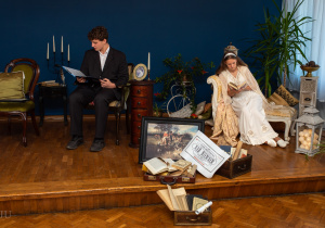 Marcel i Julia, czytający fragmenty "Nad Niemnem"