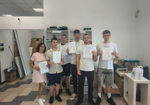 Grupa informatyków z certyfikatami