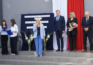 Dyrekcja szkoły i zaproszeni goście